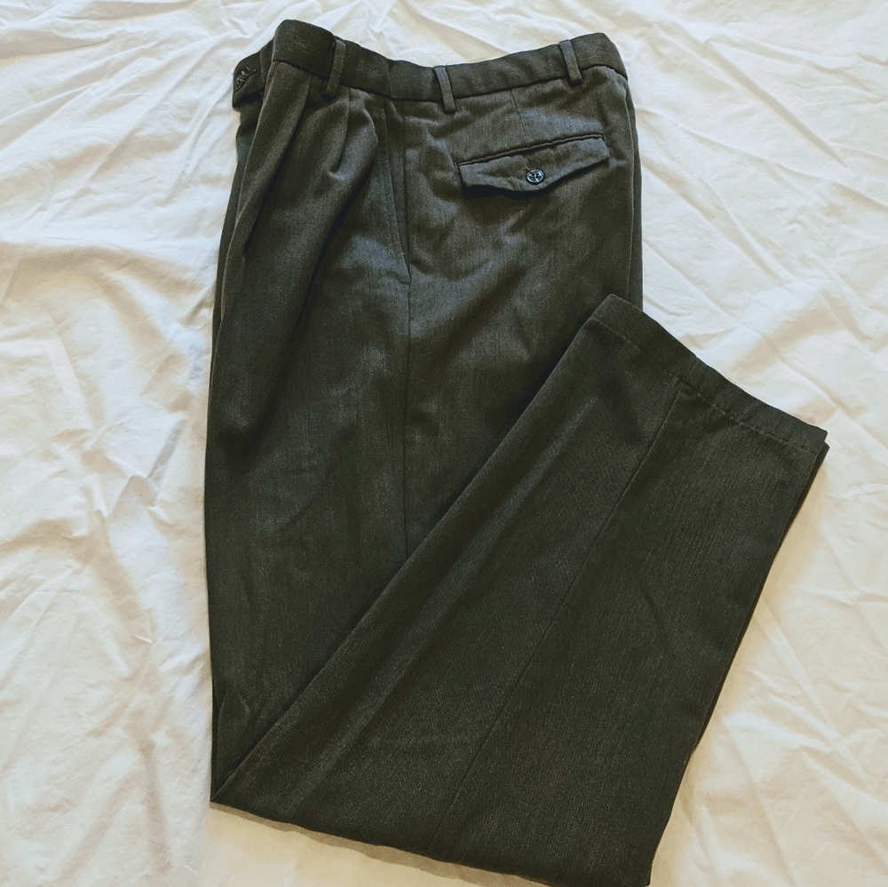 Dockers Slacks - Picture 4 of 6